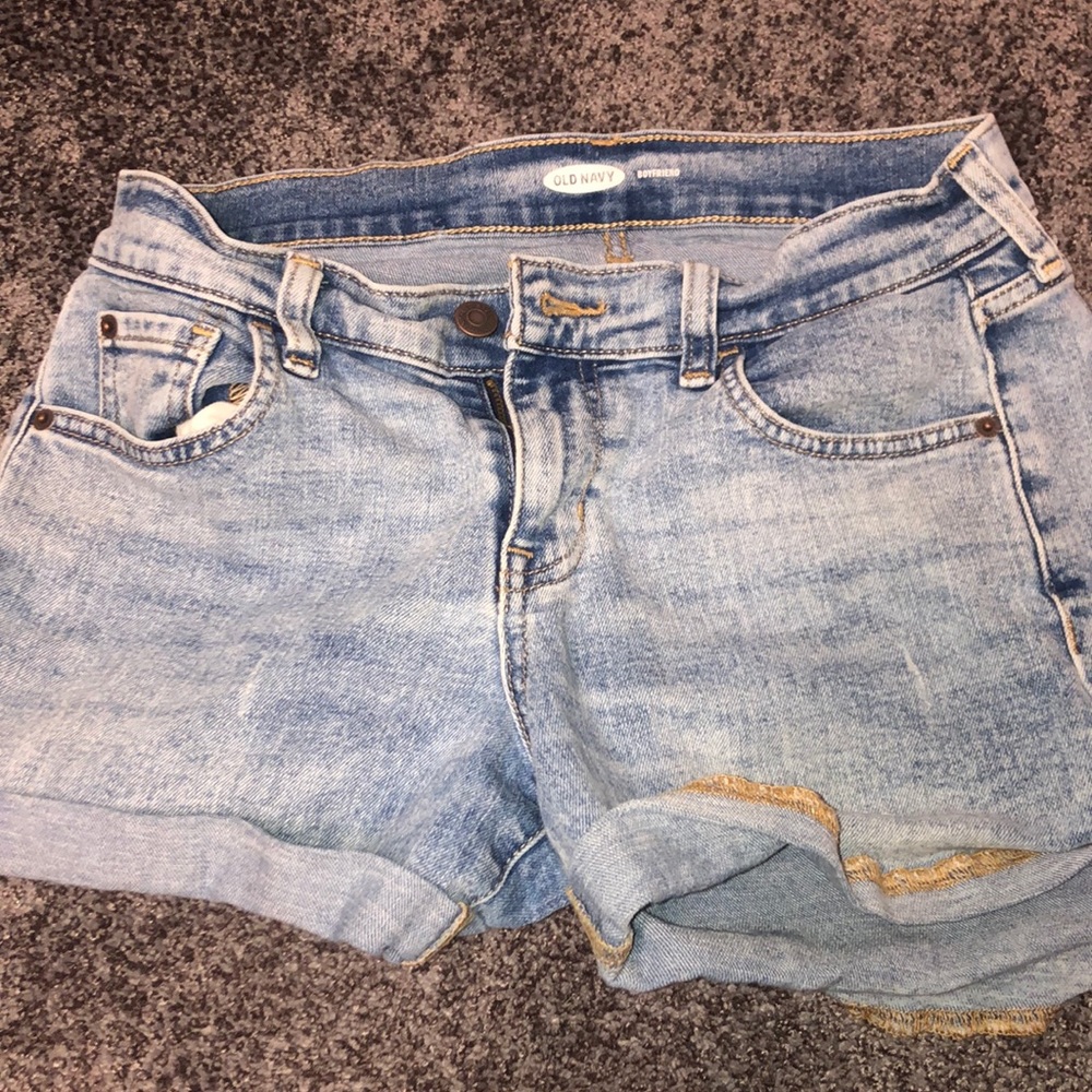 light wash old navy boyfriend jean shorts